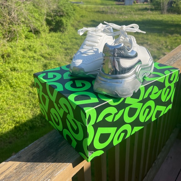 Men’s Dolce & Gabbana Sneakers - Picture 3 of 8